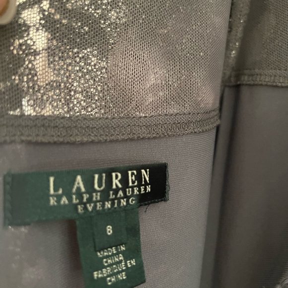 A woman’s Ralph Lauren evening size 8 dazzle them - Picture 8 of 13